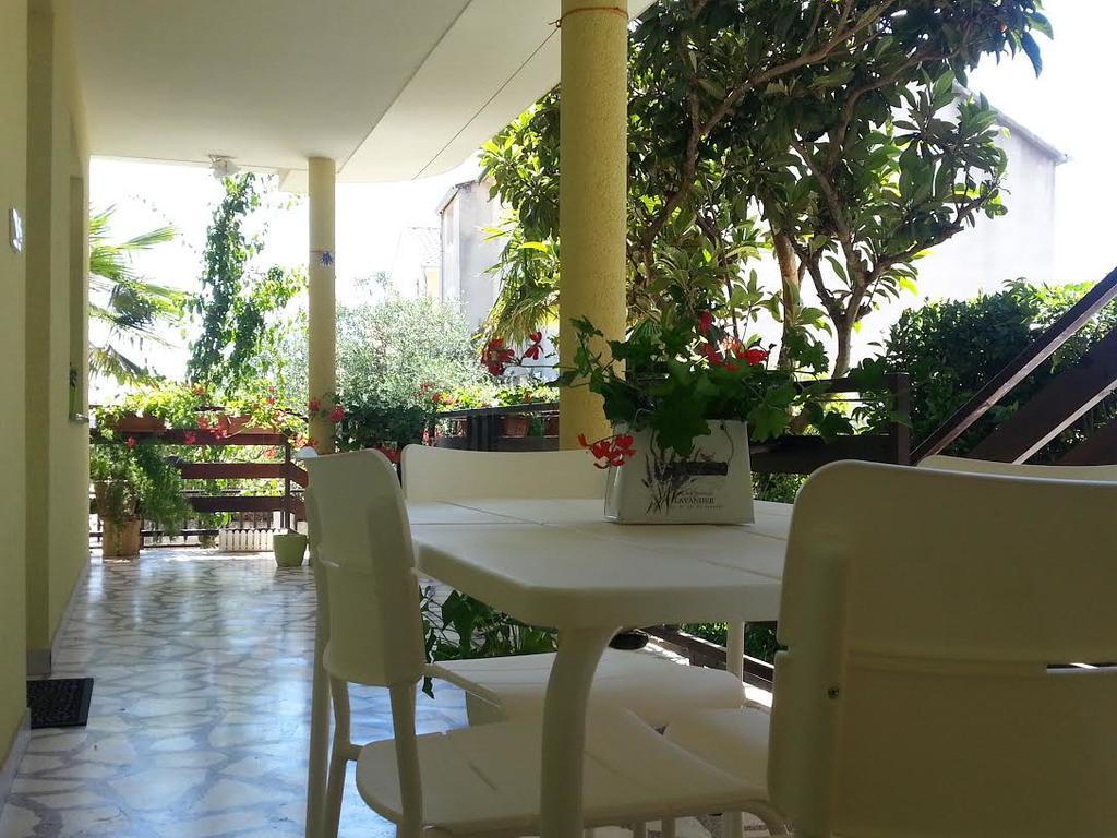 זאדאר Apartment Perunika מראה חיצוני תמונה