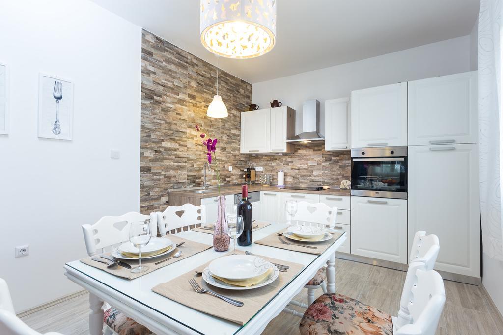 זאדאר Apartment Perunika מראה חיצוני תמונה